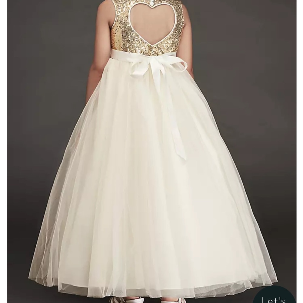 David’s Bridal flower girl dress gold sequin heart back size 3